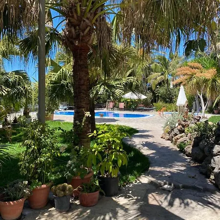 Semesterbostad El Time *